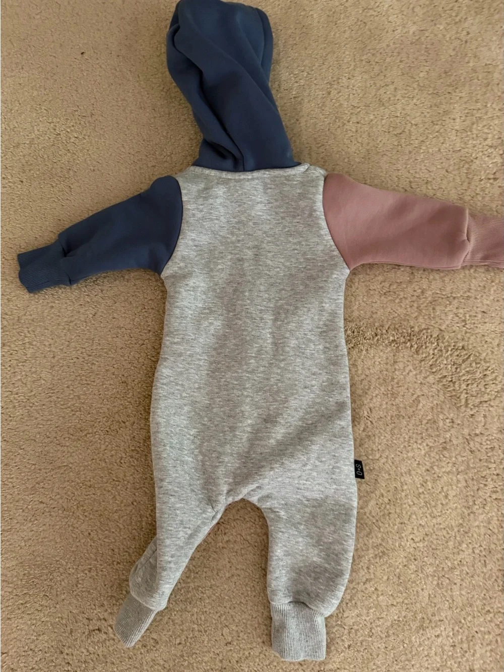 Olive + Scout sweatsuit style